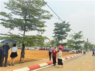 Bán lô đất đẹp nhất xã phú cát giá sốc chỉ 33tr/m2 lô 100m2 đường ô tô sổ đỏ sẵn