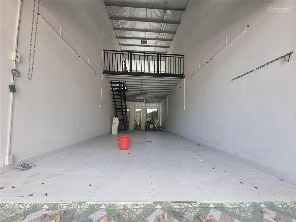 Cho thuê nhà mặt phố 79, phú hữu, thủ đức, 5 triệu/th, 60m2, view đẹp, uy tín
