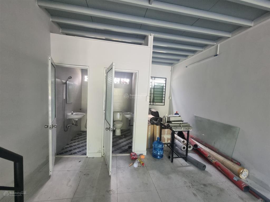 Cho thuê nhà mặt phố 79, phú hữu, thủ đức, 5 triệu/th, 60m2, view đẹp, uy tín