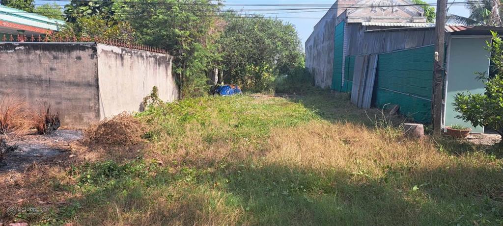 Bán đất mặt tiền 480m2 được thương lượng