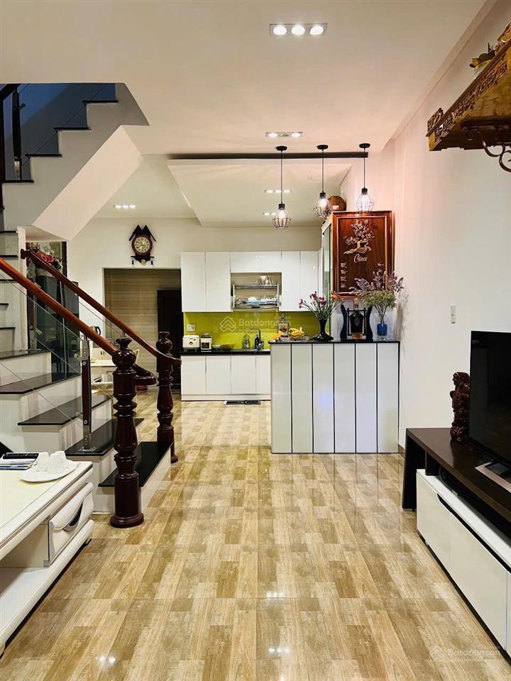 Bán căn hộ 6 tầng gần biển nha trang, nội thất riêng từng phòng, giá 16 tỷ 500 triệu