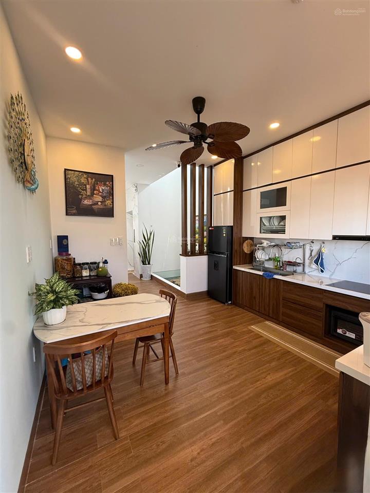 Bán nhà 4 tầng mặt tiền ngô giá tự nha trang giá 22,4 tỷ