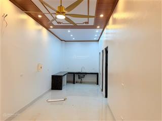 Bán nhà mới xây 2 phòng ngủ cạnh samsung thái nguyên giá 1,3 tỷ