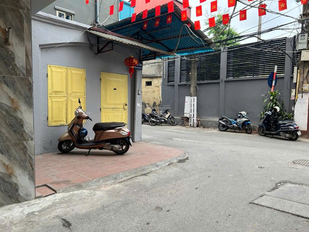 Cho thuê cửa hàng mặt ngõ 173 hoàng hoa thám mới xây, 2 mặt ngõ , 20m2
