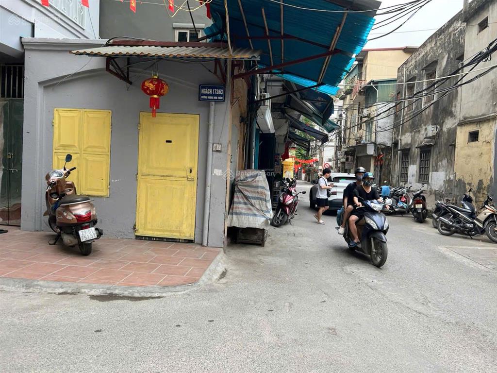 Cho thuê cửa hàng mặt ngõ 173 hoàng hoa thám mới xây, 2 mặt ngõ , 20m2