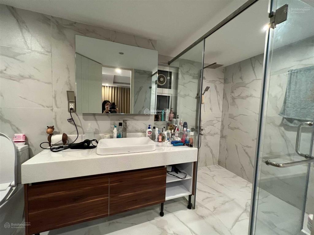 Chính chủ cần bán căn hộ cc 41bis điện biên phủ, dt 67m2, 2pn, 2wc, sổ hồng, nhà mới, thoáng mát