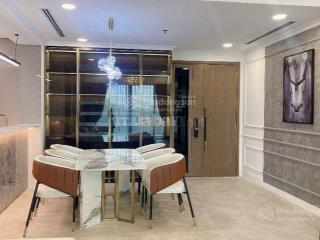 Chính chủ cần bán căn hộ chung cư thuận việt, dt 70m2, 2 phòng ngủ, 2wc, sổ hồng, tặng ntcc