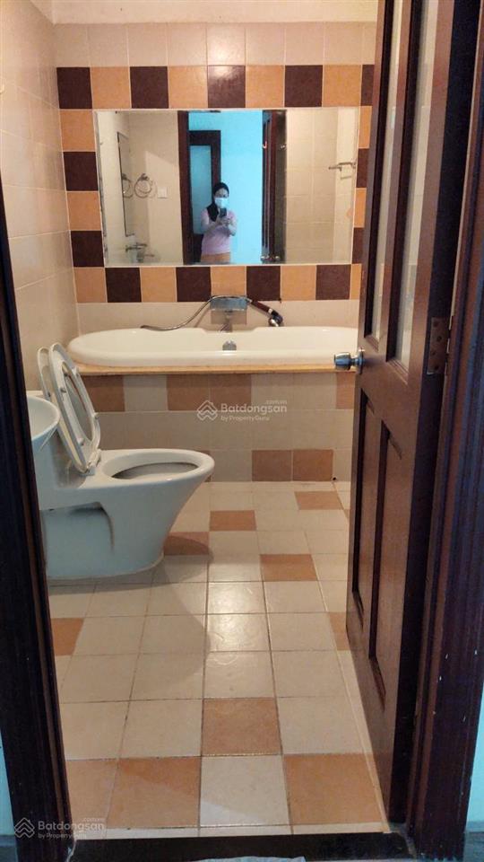Bán gấp chung cư b1 trường sa, quận bình thạnh  55m2  2pn  giá 3,95 tỷ  vị trí đắc địa gần đại học