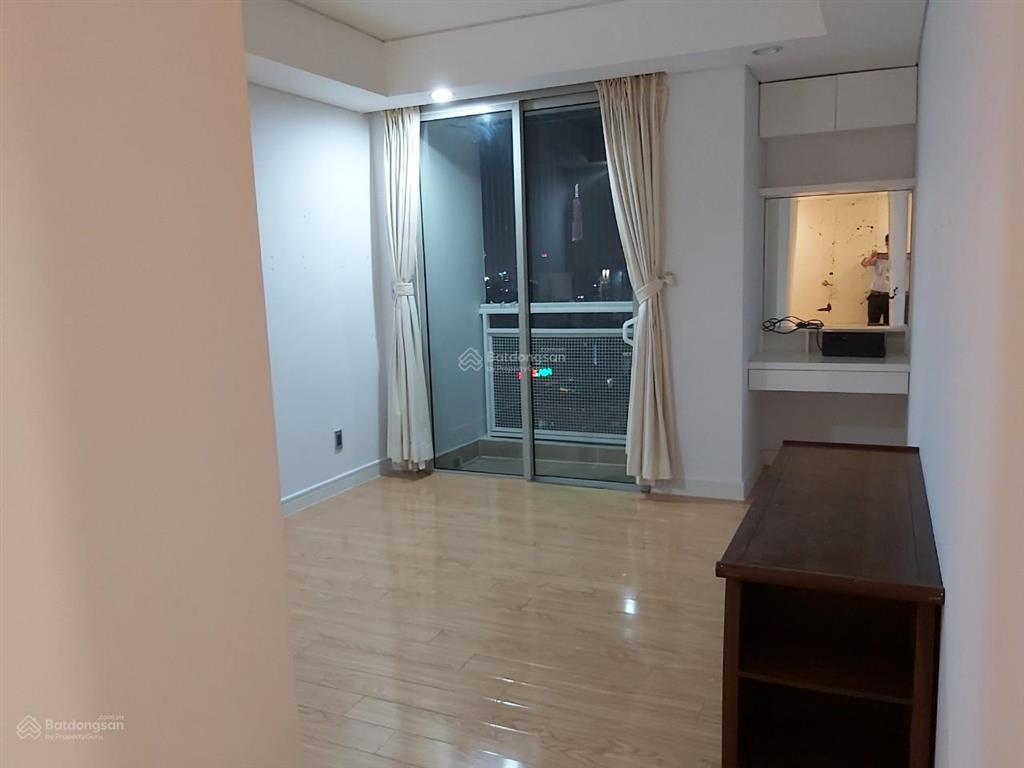 Bán căn hộ chung cư hoàng hoa thám  tân bình  2pn  2,7 tỷ