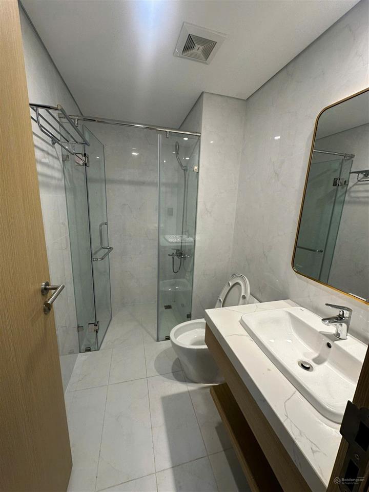 Cho thuê cc 2pn, 2wc, 71m2, giá tốt tại sentosa sky park hải phòng