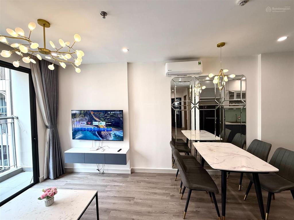 Giá siêu tốt bán căn hộ 2pn 1wc tại s215 vinhomes ocean park 1, giá chỉ 3,55 tỷ, 56m2