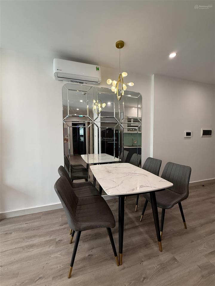 Giá siêu tốt bán căn hộ 2pn 1wc tại s215 vinhomes ocean park 1, giá chỉ 3,55 tỷ, 56m2