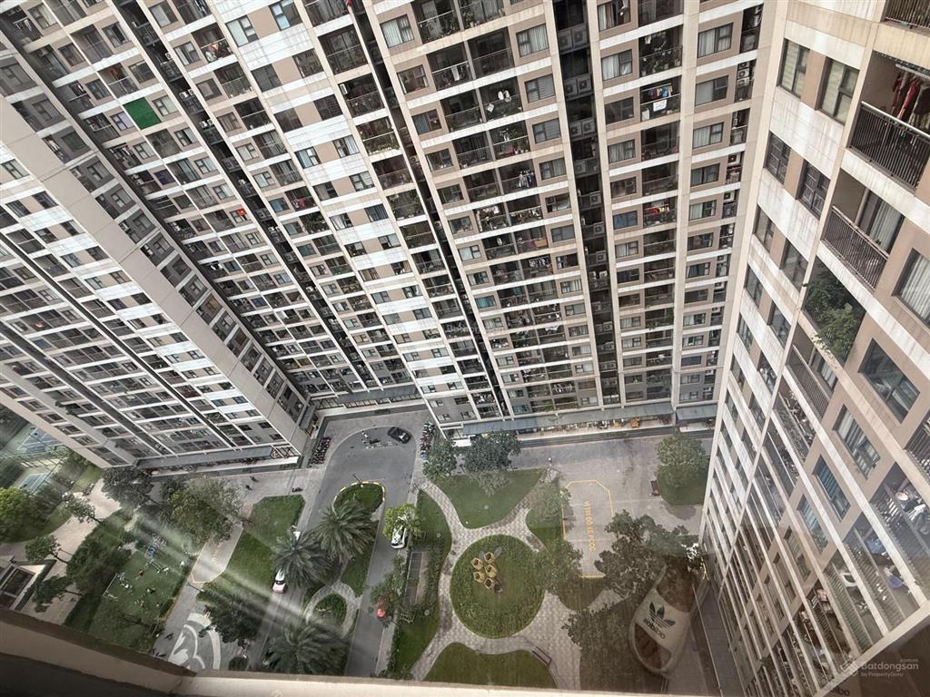 Giá siêu tốt bán căn hộ 2pn 1wc tại s215 vinhomes ocean park 1, giá chỉ 3,55 tỷ, 56m2