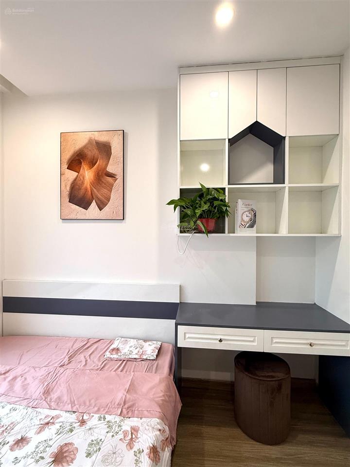 Căn góc 2pn + 1, 2wc, s107 tầng 25 giá chỉ 4,2 tỷ, 63m2, đầy đủ nội thất vinhomes oceanp ark 1