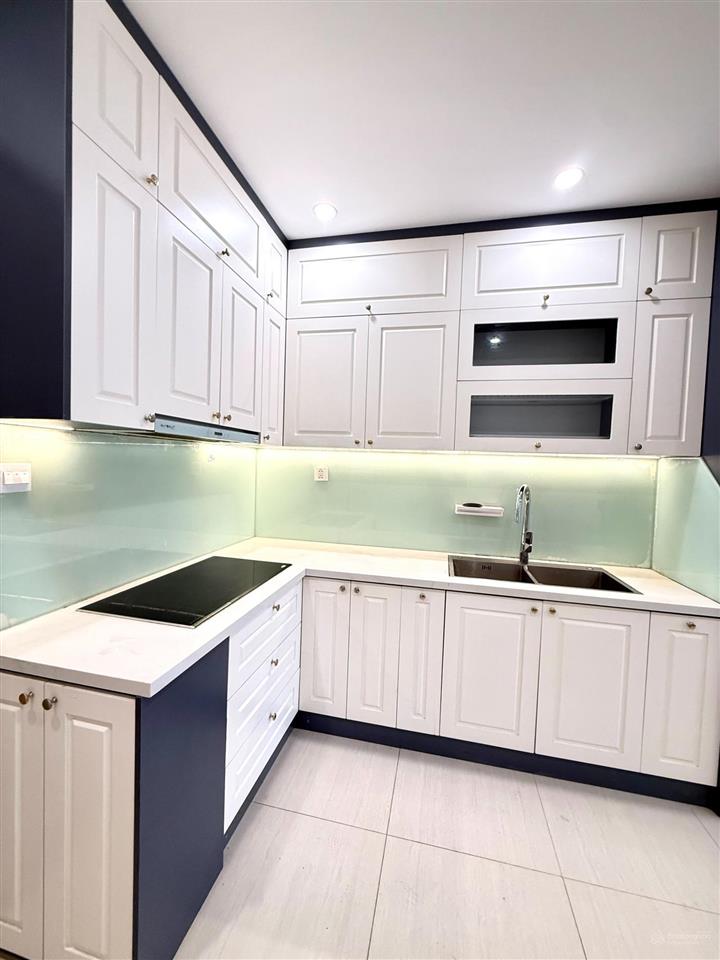 Căn góc 2pn + 1, 2wc, s107 tầng 25 giá chỉ 4,2 tỷ, 63m2, đầy đủ nội thất vinhomes oceanp ark 1