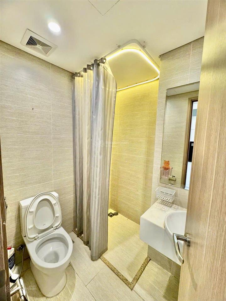 Bán căn studio tòa s106 vinhomes ocean park 1 ,giá 2,350 tỷ, 28m2, pháp lý đầy đủ, đầy đủ đồ