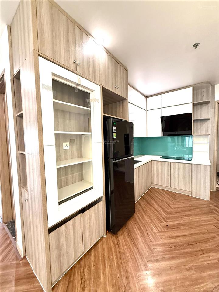 Bán căn 3n góc tòa s101 tầng 19 căn 11 đầy đủ nội thất 75m2 giá 4,9xx tỷ