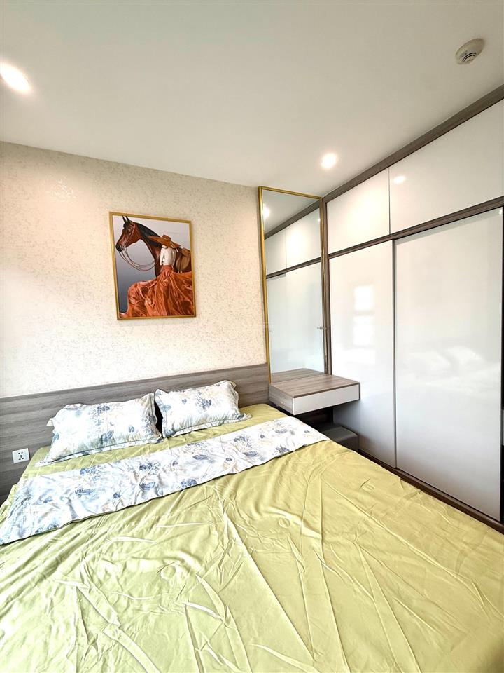 Bán căn 3n góc tòa s101 tầng 19 căn 11 đầy đủ nội thất 75m2 giá 4,9xx tỷ