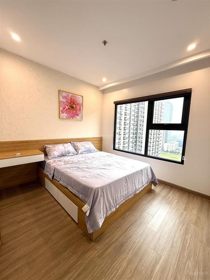 Bán căn 3n góc tòa s101 tầng 19 căn 11 đầy đủ nội thất 75m2 giá 4,9xx tỷ