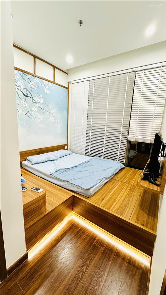 Bán căn 2n2wc 55m2 phân khu cao cấp 5* toà m1 tầng trung căn 8a giá 4.550 tỷ