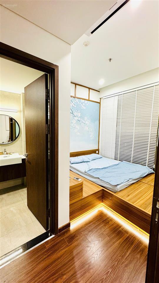 Bán căn 2n2wc 55m2 phân khu cao cấp 5* toà m1 tầng trung căn 8a giá 4.550 tỷ