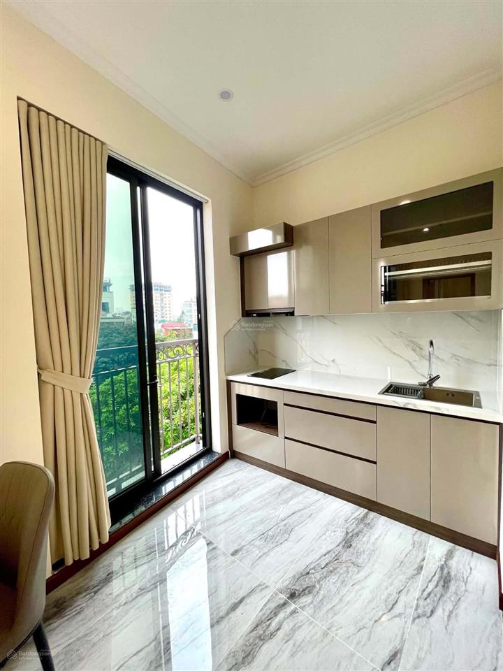 Cho thuê ccmn 2n1k, 1n1k tại 4 thành thái, full nội thất cao cấp, cửa sổ ban công thoáng