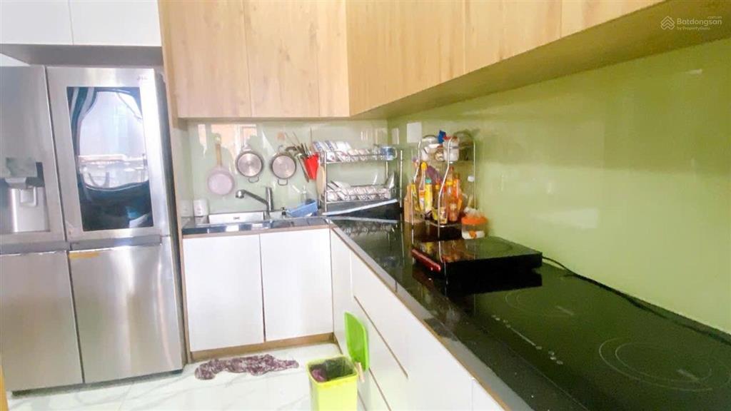 Bán nhà quận 9, nguyễn xiển, nhà đẹp, 1 trệt 2 lầu, 3pn, giá chỉ 6.6 tỷ