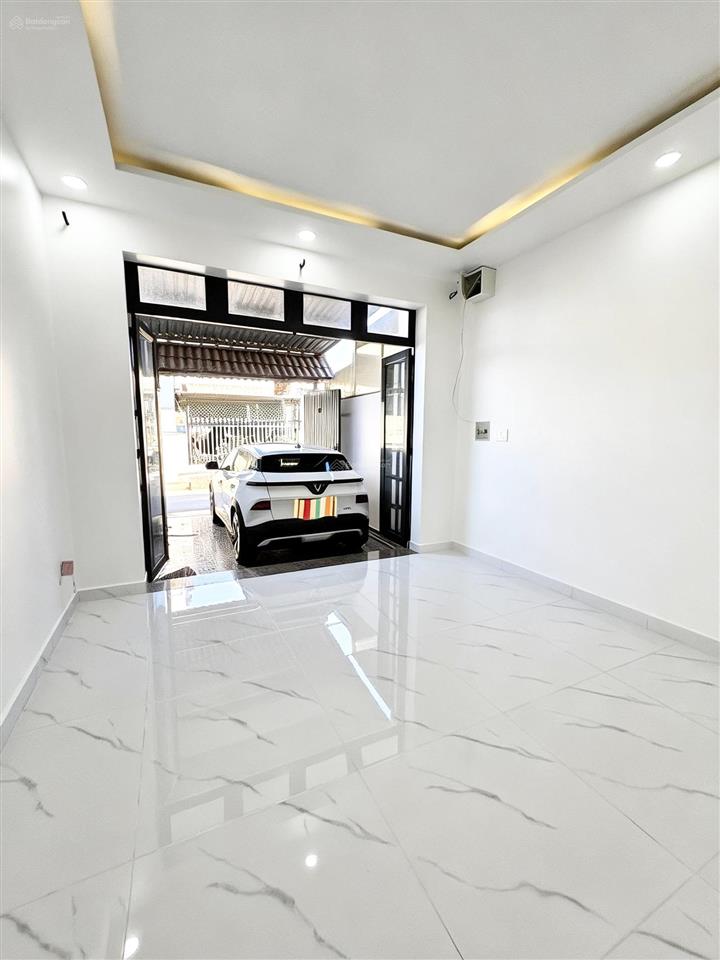 Bán nhà riêng long bình 70m2, xe hơi ngủ trong nhà, kế nguyễn xiển