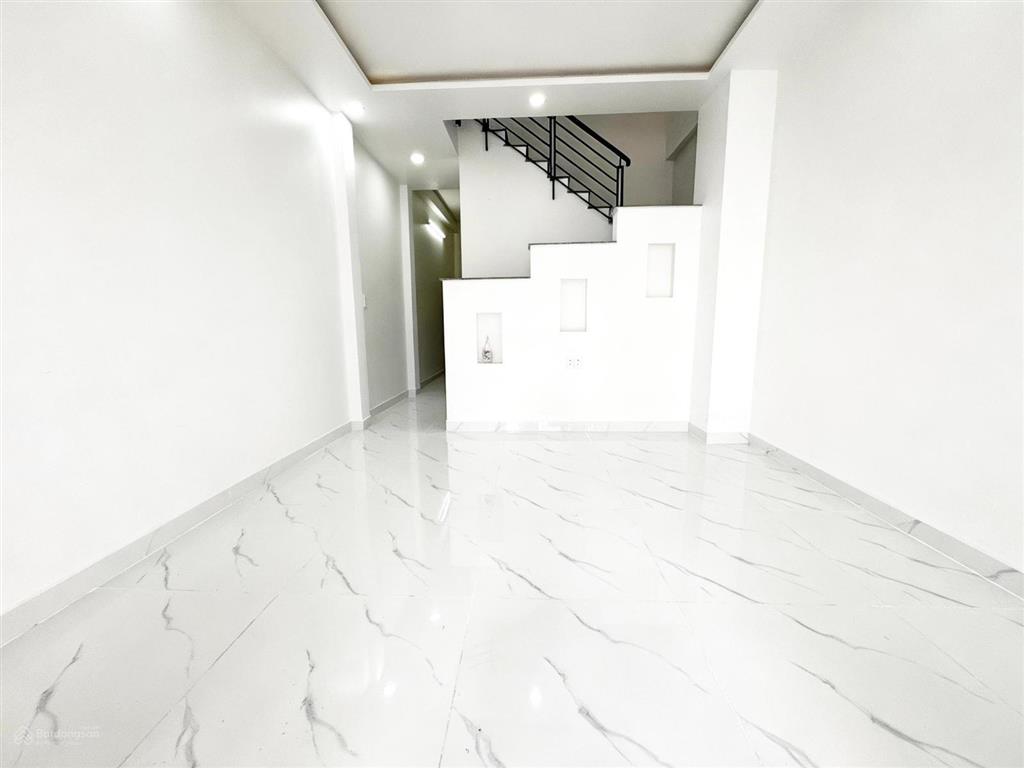 Bán nhà riêng long bình 70m2, xe hơi ngủ trong nhà, kế nguyễn xiển