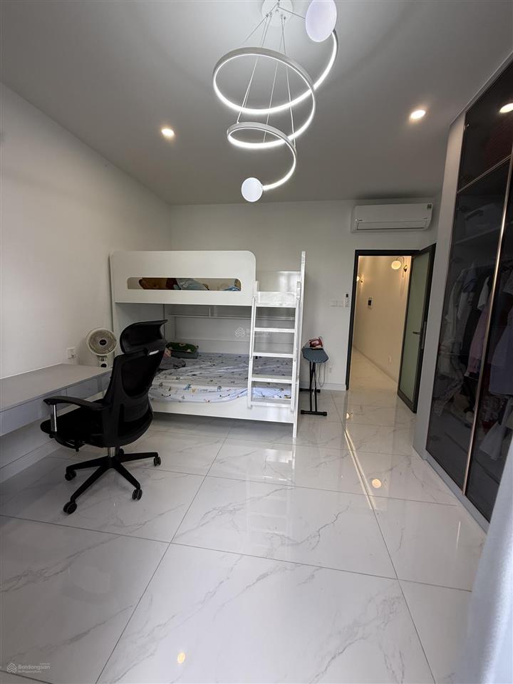 Nhà gần nguyễn văn tăng, ô tô ngủ trong nhà, 68m2 giá nhỉnh 4 tỷ