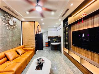 Bán nhà man thiện 5.4 tỷ đường 2 ô tô tránh nhau, dân cư hiện hữu, an ninh.