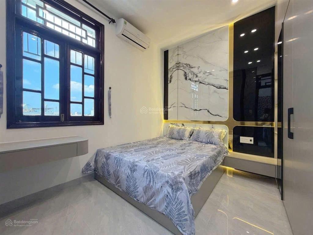 Nhà riêng bán tại lê văn việt, 6,4 tỷ, 75m2, 3pn, 2wc, giá cực chất