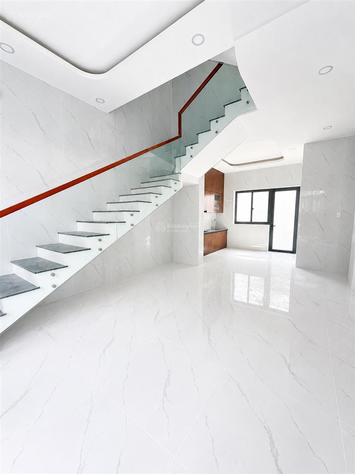 Chính chủ bán nhà mới 4pn, 6wc, giá siêu hời 5,95 tỷ, 68m2 tại nguyễn xiển, hẻm ôtô