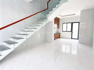 Chính chủ bán nhà mới 4pn, 6wc, giá siêu hời 5,95 tỷ, 68m2 tại nguyễn xiển, hẻm ôtô