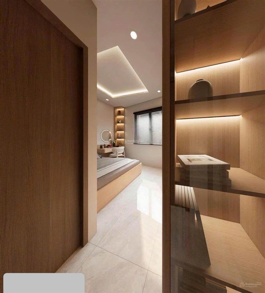 Nhà mới kế vinhomes 3 tầng, 4pn, sổ hồng hoàn công, nở hậu, đường ôtô thông thoáng chỉ hơn 5 tỷ.