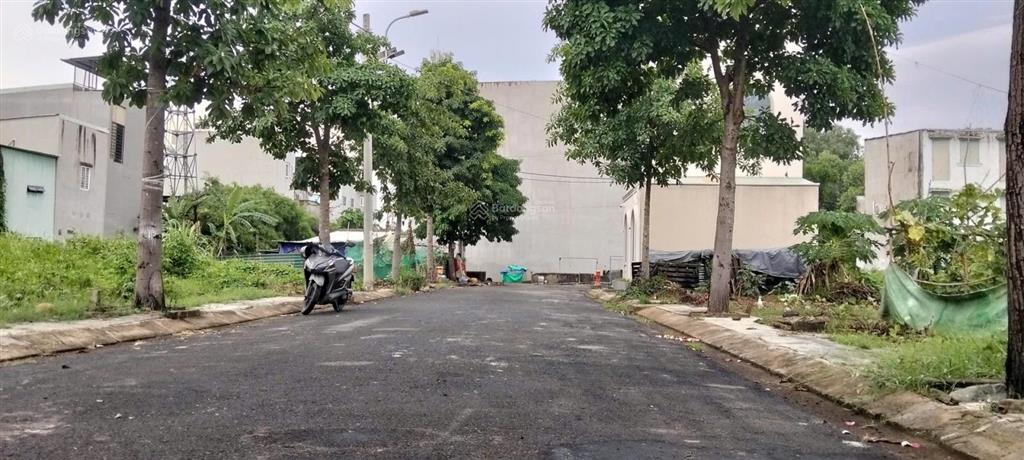 Đất kế vinhomes grand park, đường 8m, sổ hồng riêng, có tiềm năng tăng giá