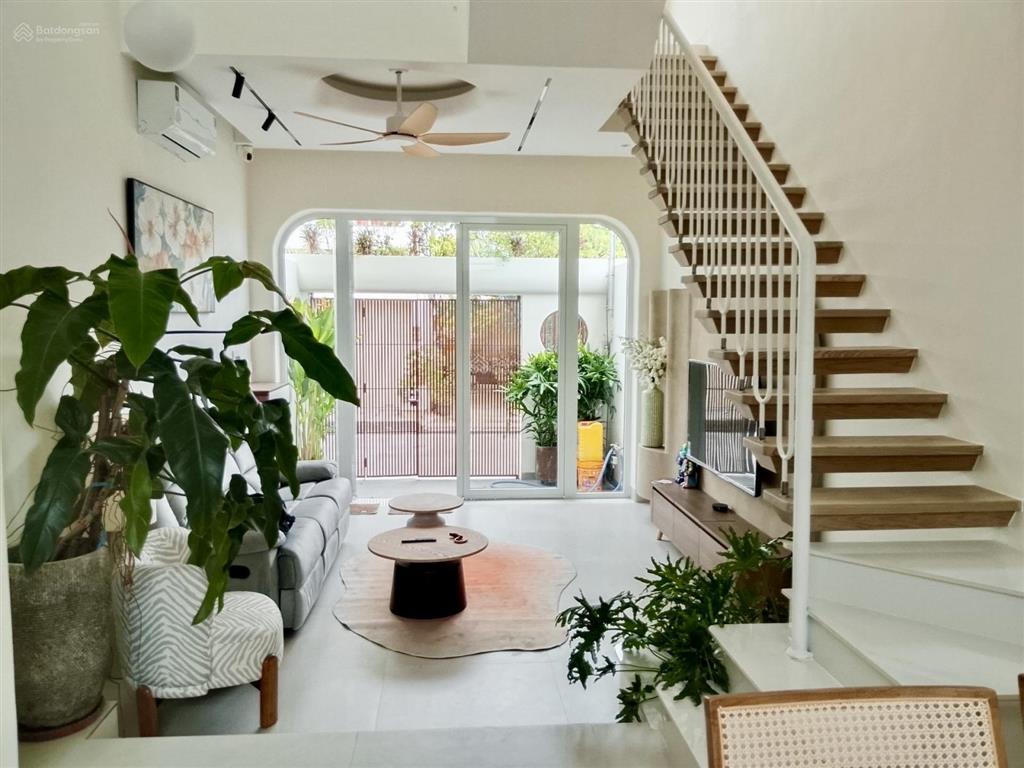 Chủ giảm chào 100tr nguyễn xiển, kế vinhomes, đường ôtô, 115.2m² diện tích hoàn công, giá hơn 5 tỷ