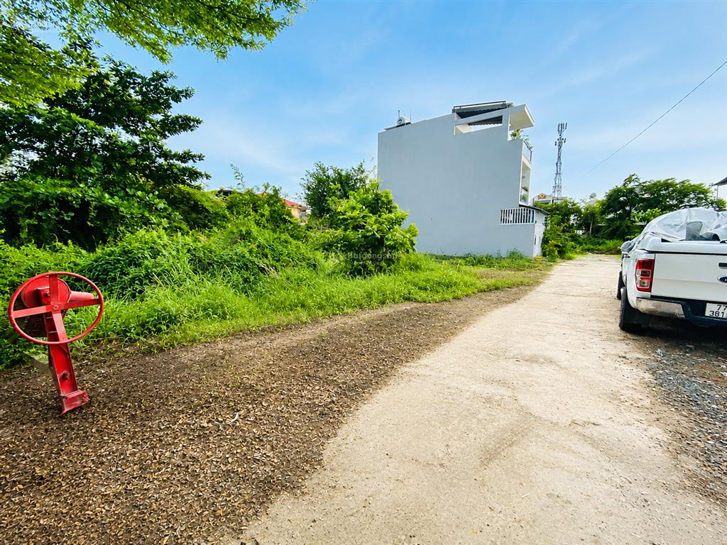 Đất khu phân lô đồng bộ nguyễn xiển  đường 8m  sát vinhomes grand park  60m²  giá 3.85 tỷ