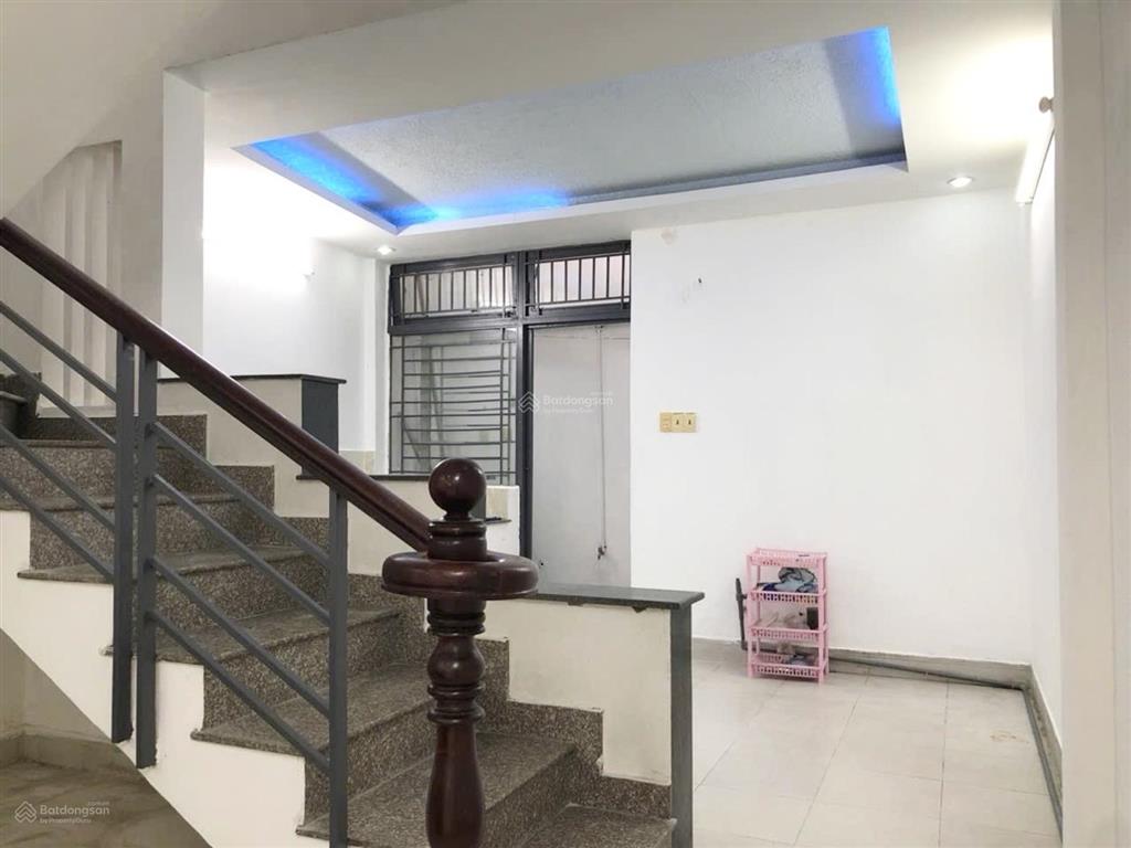 Bán nhà lê văn việt gần vincom, 48m2, sổ hồng riêng, giá chỉ 3.65 tỷ