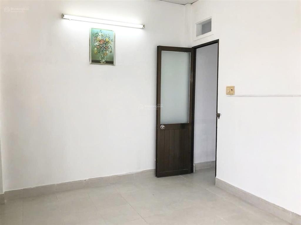 Bán nhà lê văn việt gần vincom, 48m2, sổ hồng riêng, giá chỉ 3.65 tỷ