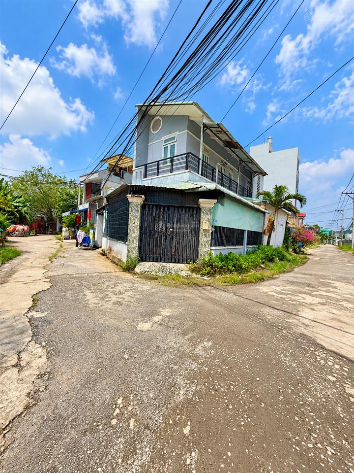 Chỉ 3,6 tỷ  nhà 54m view vinhomes  2pn  sổ vuông xe hơi vào tận cửa
