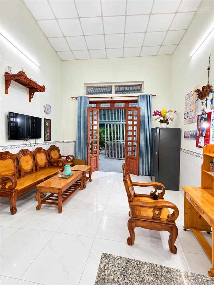 Chỉ 3,6 tỷ  nhà 54m view vinhomes  2pn  sổ vuông xe hơi vào tận cửa