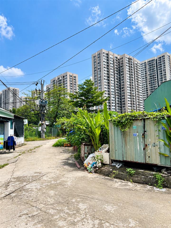 Chỉ 3,6 tỷ  nhà 54m view vinhomes  2pn  sổ vuông xe hơi vào tận cửa