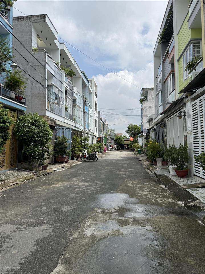 Nhà 3 tầng nguyễn xiển  51m  đường 2 ô tô tránh  dòng tiền 9tr/tháng  giá nhỉnh 5 tỷ