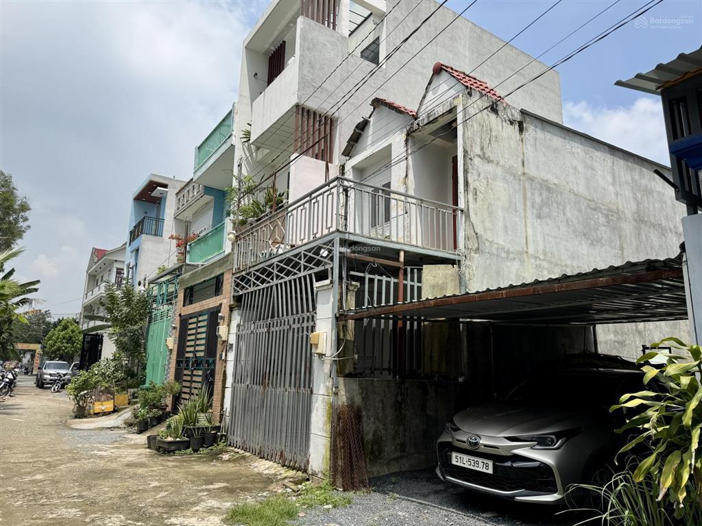 3,7 tỷ nhà nguyễn xiển kế vinhomes  2 tầng  đường ô tô  an cư cho gia đình trẻ