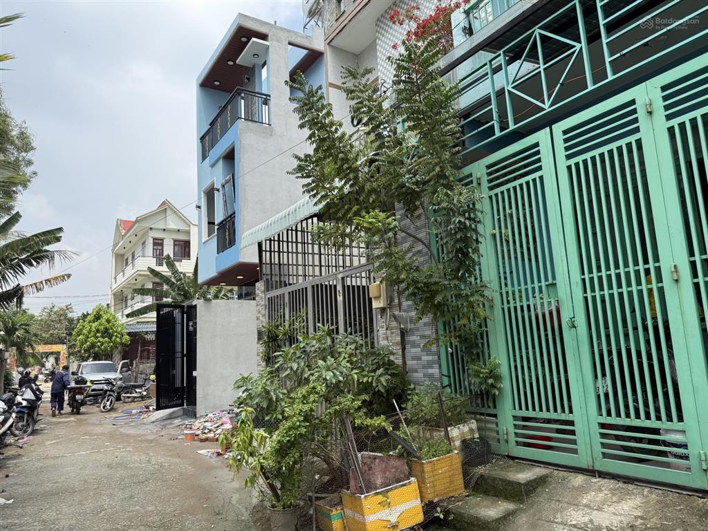 3,7 tỷ nhà nguyễn xiển kế vinhomes  2 tầng  đường ô tô  an cư cho gia đình trẻ
