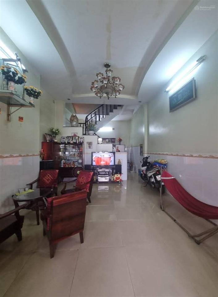 Mặt tiền đường chợ cây sộp đông hưng thuận chính chủ cần bán gấp. gần trường học cấp 1,2,3