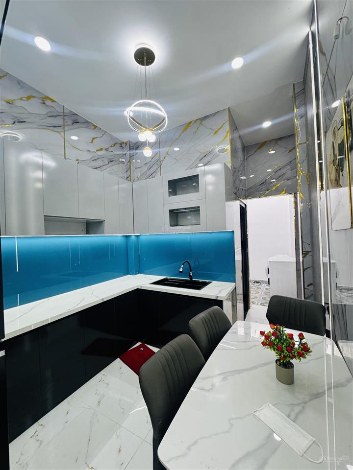 Nhà đẹp ở ngay sát gò vấp hẻm xe hơi tránh chỉ 3.25 tỷ