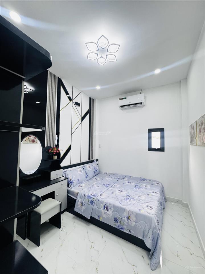 Nhà đẹp ở ngay sát gò vấp hẻm xe hơi tránh chỉ 3.25 tỷ