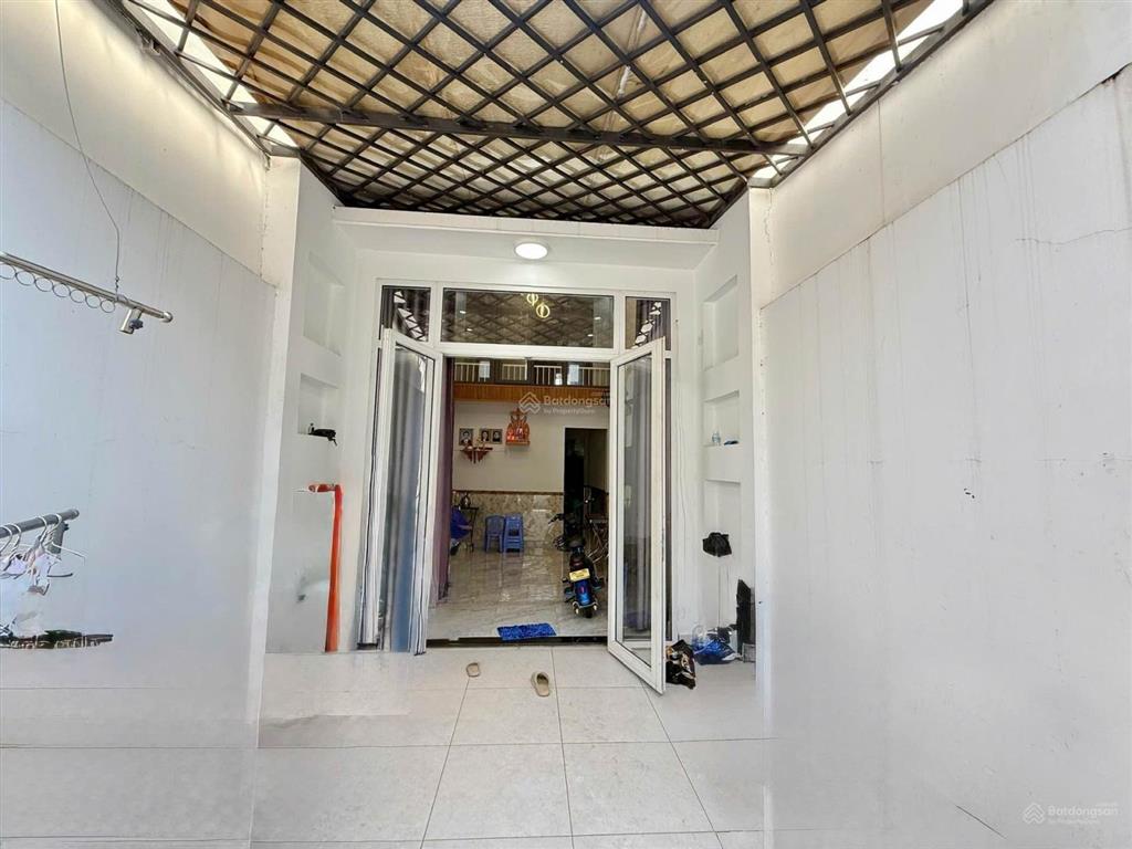 Nhà 2 tầng 61m2 thới an hẻm xe hơi